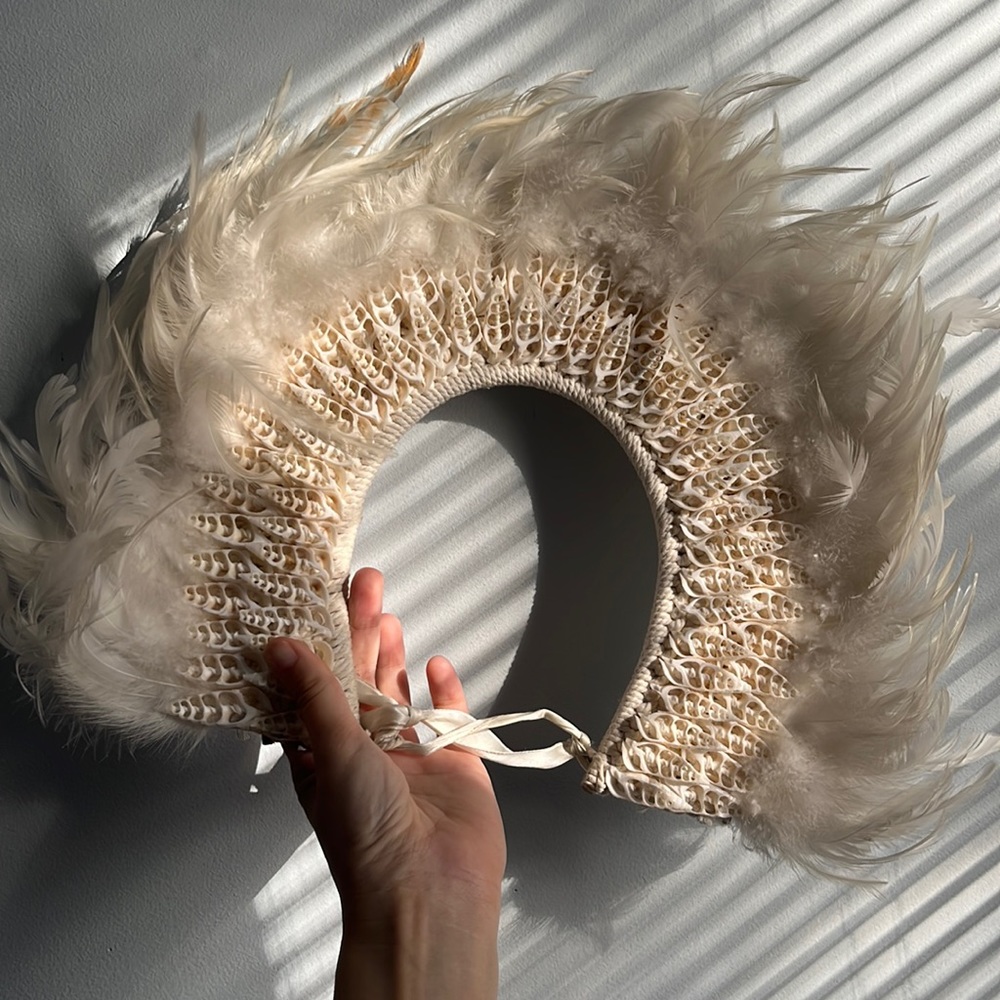 Salawai White Feather and Shell Necklace
